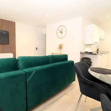 Luxury Apartment 5 Mins To Luton Airport Sleeps 4 Esterno foto
