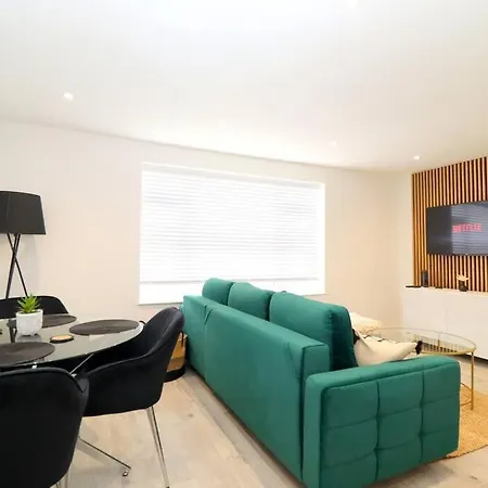 Luxury Apartment 5 Mins To Luton Airport Sleeps 4 Esterno foto