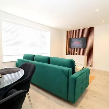Luxury Apartment 5 Mins To Luton Airport Sleeps 4 Esterno foto